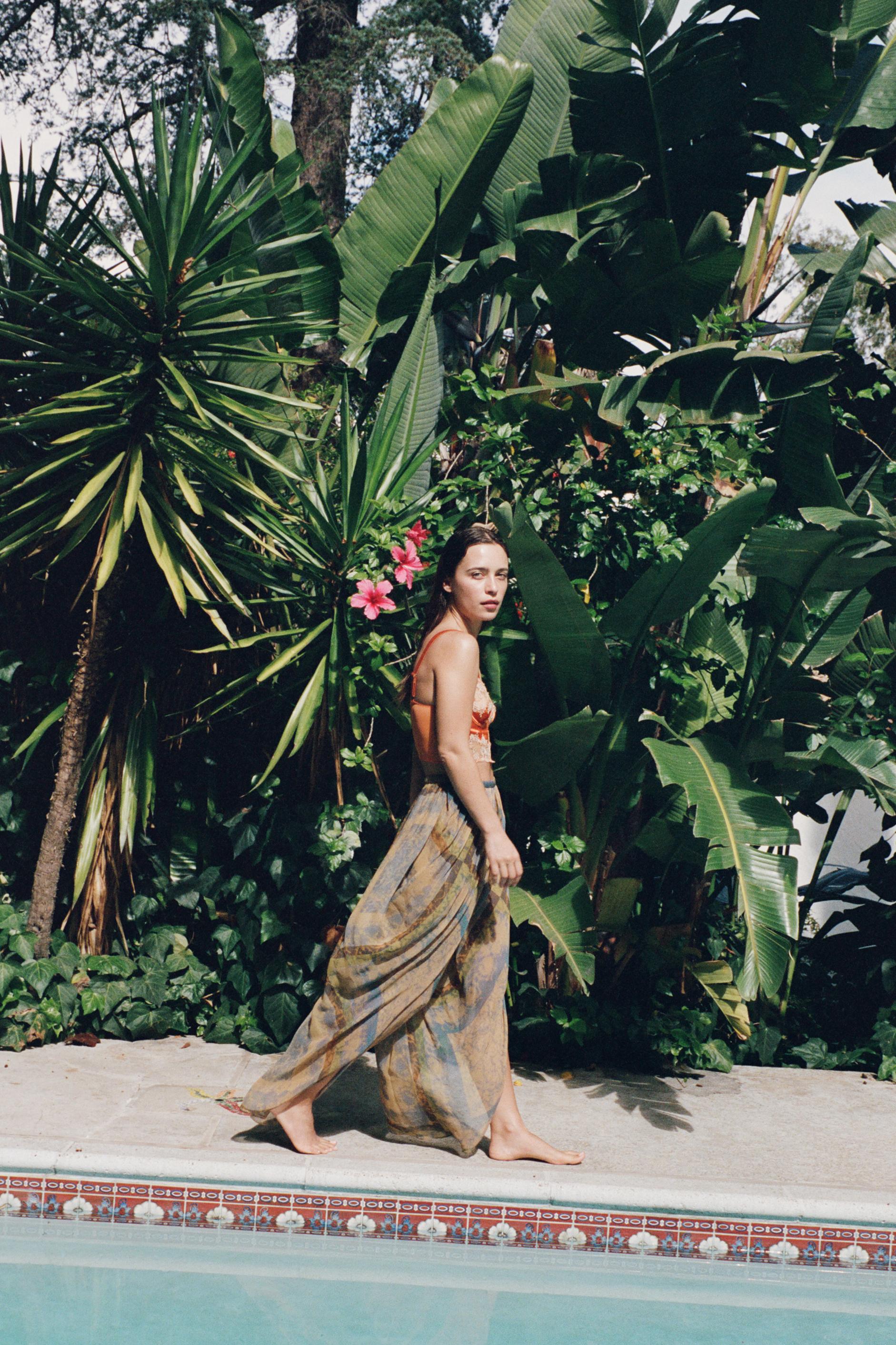 PRINTED VOLUME PANTS WITH VENTS